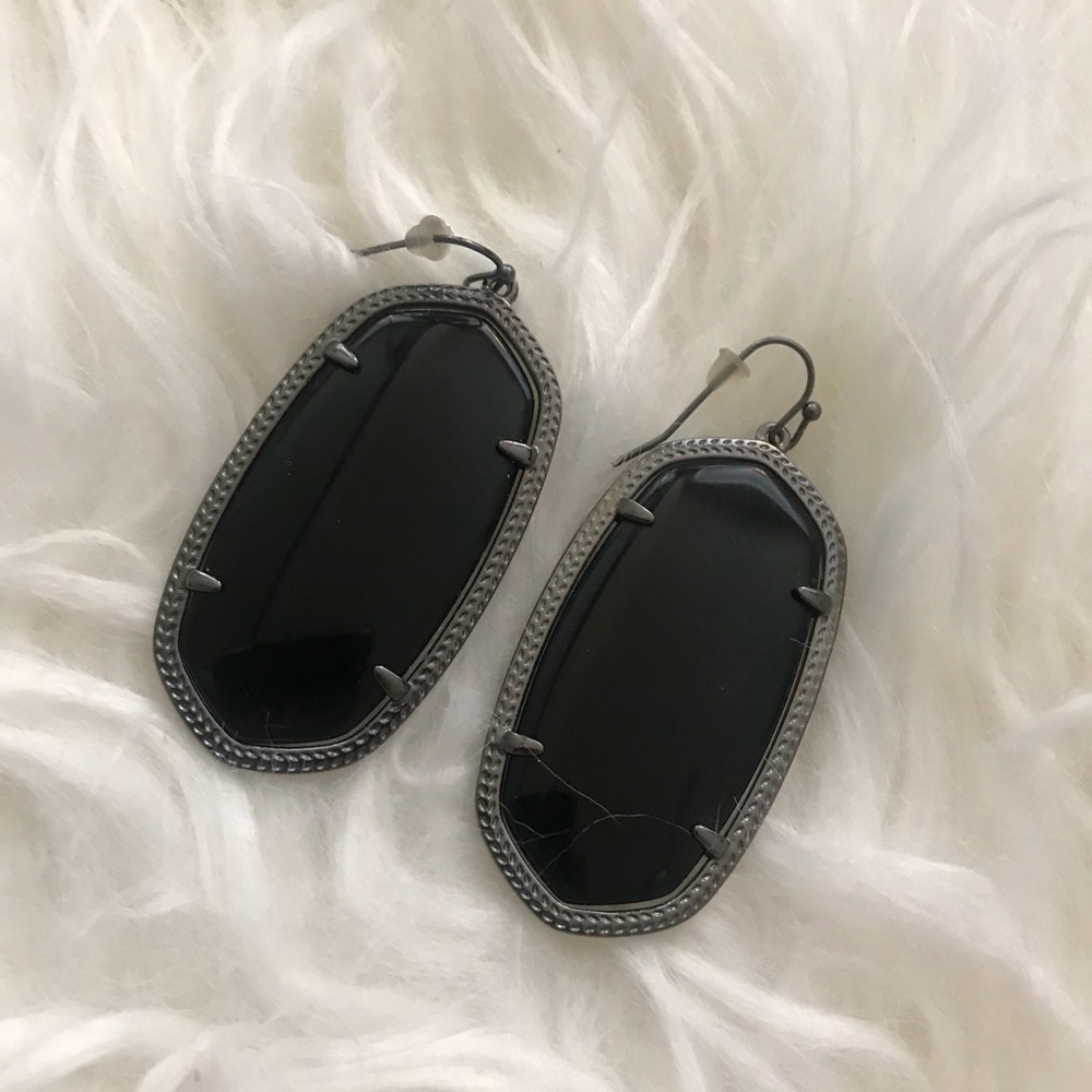 Kendra Scott Danielle Earrings
